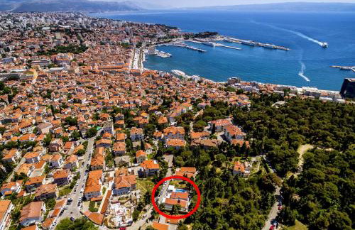 Luxury villa with a swimming pool Split - 13408 - Photo 3