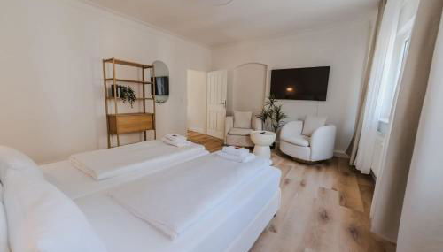 STAYLIGHT Business & Boutique Apartment - Parking lot - Foto 3, towels, wardrobe