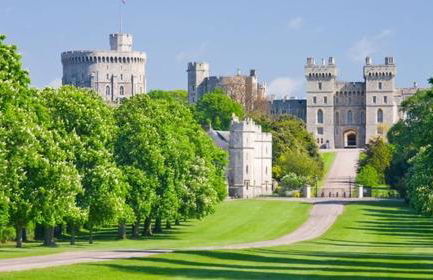 ENTIRE LUXURY yacht 70sqm Oyster Fund - Quiet and relaxing - 2 double bedrooms both en-suite - HEATING - sleeps up to 4 people - moored on our Private Island - nearby LEGOLAND THORPE PARK ASCOT RACES WENTWORTH LONDON Lapland UK -NO Parties - - Foto 43