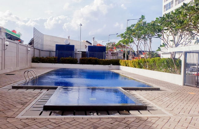 Minimalist Studio Room with City View @ Tifolia Apartment - Photo 12