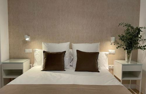 Apartamentos Cisneros - Photo 8