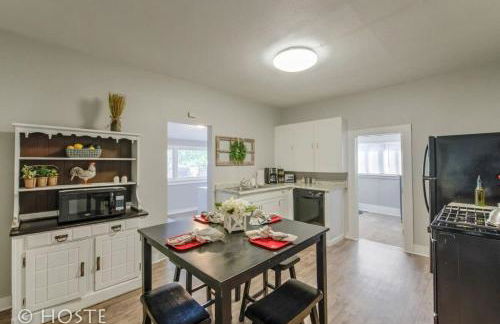 *H NEW!* Centrally Located 3BDRM Traveler`s Home Near Downtown Colorado Springs - Foto 25