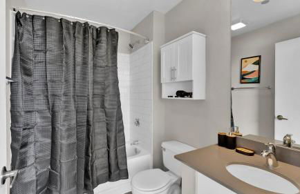 HEB04 Spacious & Stylish 2 Bedroom Condo Downtown Fort Worth, Free Parking, Walk to Convention Center - Foto 15