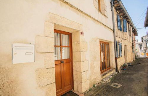 "Charmante maison de ville" au coeur de la cité médiévale - Foto 2