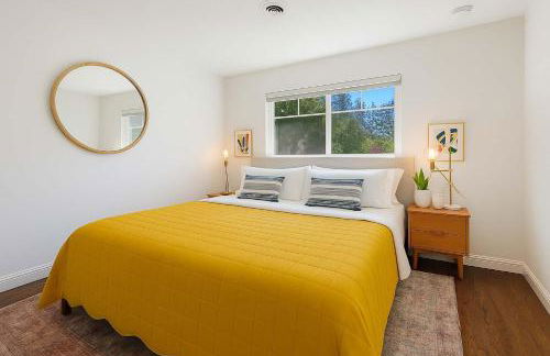 Modern 3BR Home in Napa with Hot Tub & Detached Office - Foto 8