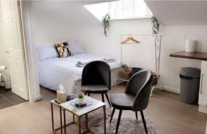 CityNights Studios with Free Parking - Foto 26