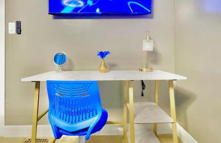 The Sapphire Haven - Your Old Brooklyn Oasis Awaits Families, Couples, Business Travelers Near Downtown With Parking, 300 MB WiFi & Self Check-In - Foto 48