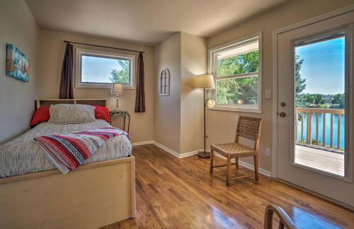 Lake House with Hot Tub - 1 Mi to Surf n Slide - Foto 16