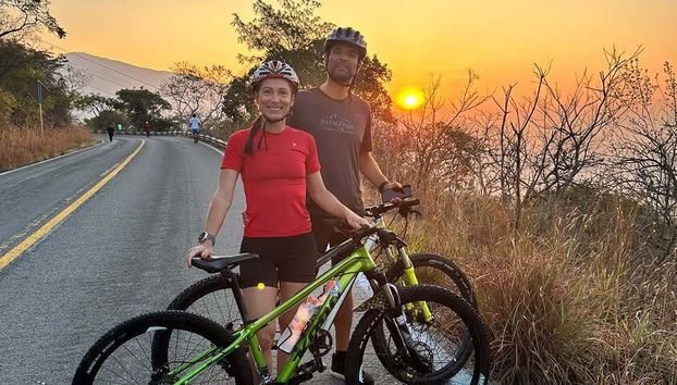 Faites une photo devant le lever du soleil