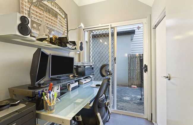 Resort Style Home near Airport & CBD - Foto 10