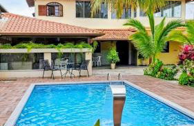 Casa Linear Térrea com Piscina no Atlântico - Foto 1