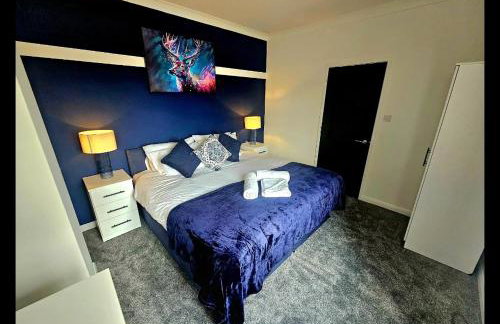 Newly refurbed - sleeps 6 - long stay - Foto 1