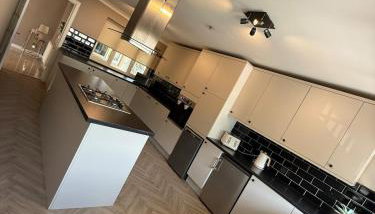 Waterside House - Photo 3