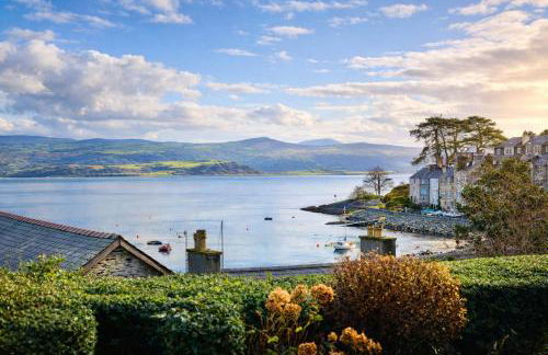 Tegfryn (Sleeps 8), 5*, Sea View, Borth y Gest - Photo 5