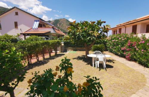 Casa con Giardino e Terrazzo vicino al Mare - Foto 1