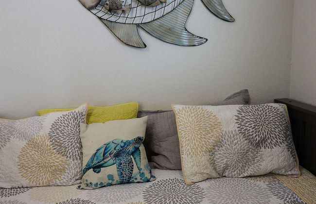 Superb Home With Private Walkover Unobstructed Views - Foto 36