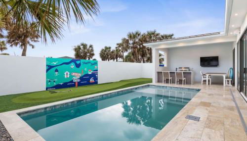 Flagler Beach Oceanfront Luxury | 5BR, Dog-Friendly, Sleeps 12 - Foto 3, sunbed