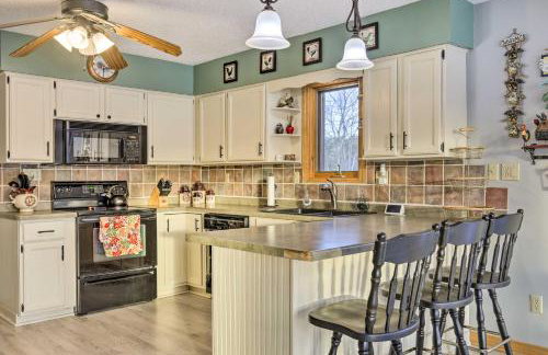 Lake Nokomis Escape with Dock and Beach Access - Foto 3