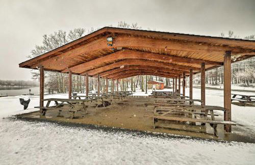 Hot Tub and Deck Pet-Friendly Poconos Getaway! - Foto 31