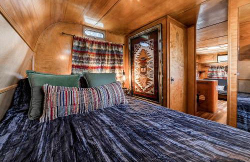 Vintage Camper Amazingly Equipped Great for a Unique Getaway in Texas - Foto 9