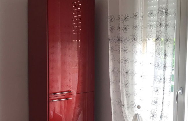 Emilio's House Located in a Quite and Residential Area - Photo 13