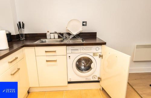 2ndHomeStays-Digbeth-B12 I Large Stylish 2-Bed Apartment I Ensuite I Sleeps 6 I Free Parking & WiFi I Perfect for Work Stays, Relocations & Holiday I Near Birmingham Project Sites & Attractions - Foto 53