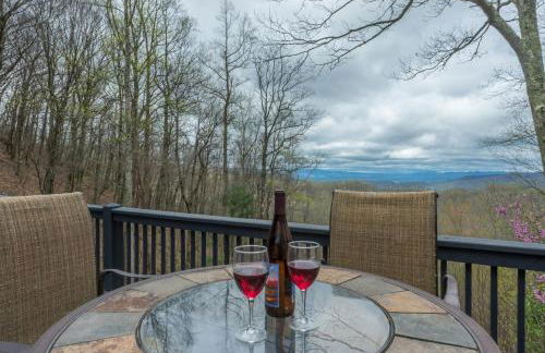 Blue Ridge Bliss Gorgeous home with hot tub & stunning views - Foto 8