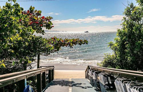 Estúdios Modernos em Resort pé na areia - Jurerê Beach Village JBVJR - Foto 14