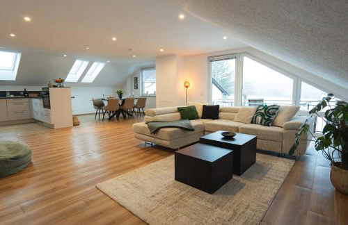 MaMa-Apartments - Netflix, Balkon, Kaffee & Tee, WIFI, Waschmaschine, familienfreundlich, kostenloser Parkplatz - 125 qm - Foto 24