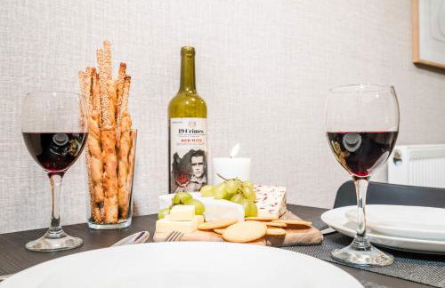 TheCountingSheep - Heathrow in 15 mins - Glass Balcony - Dedicated Workspace - Foto 10