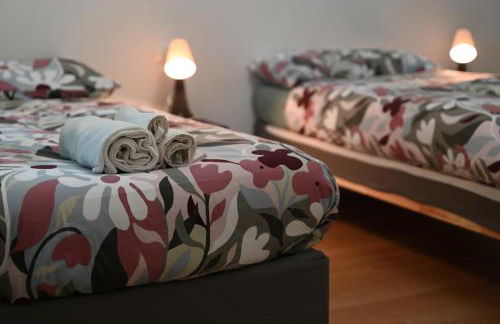 Grigio Perla Panigale, villetta con giardino, 3 camere, parcheggio privato fino 3 posti auto - Un oasi di tranquillità - Vicina all'Aeroporto, Unipol Arena e Fiera - Photo 37