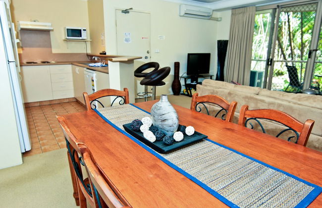 Miami Beachside Holiday Apartments - Photo 9