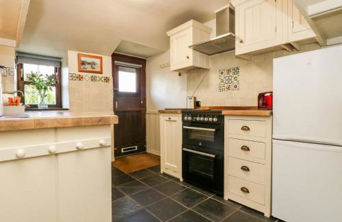 Gurnard's Cottage - Photo 8