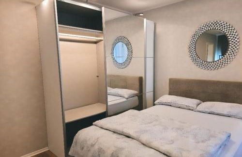 zentrale Design-Ferienwohnung mit Balkon und Stellplatz in Karlsruhe - APOLONIAliving - Foto 10