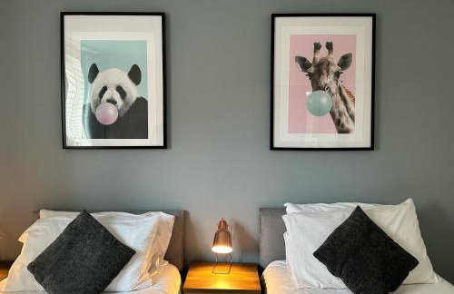 2 Bed Apt with free parking on driveway and free Wi-Fi - Photo 26