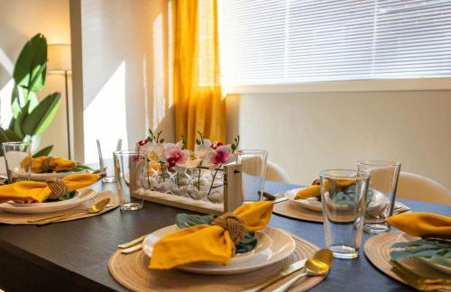 Your UF Getaway: 1 Block from Campus - 4 BD Haven - Foto 4