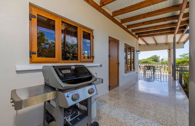 Spacious 4BR Villa Private Pool Cozy Location - Photo 41