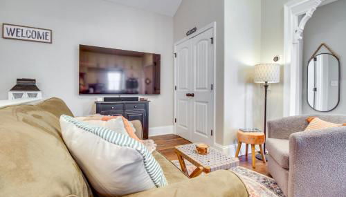 Cozy Savannah Vacation Rental with Fenced Courtyard! - Foto 4