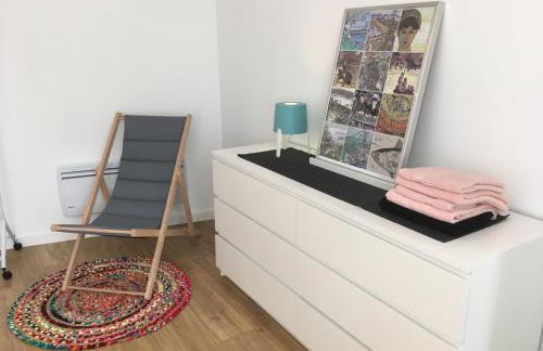 Votre mini maison en plein cœur du centre ville -terrasse - et parking privé sur place clos - draps et ménage inclus - Photo 10