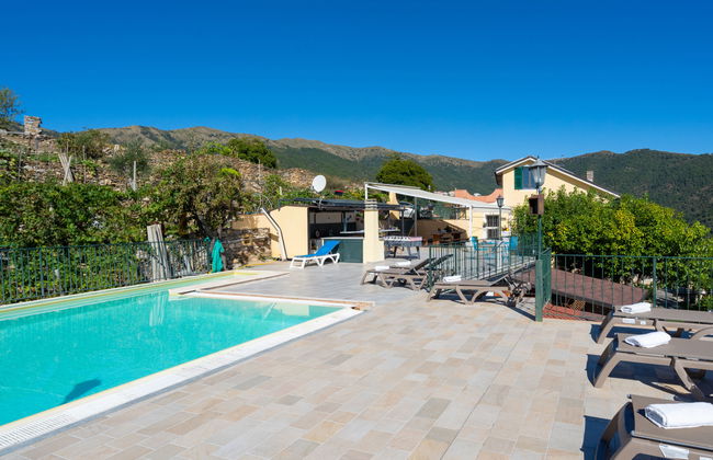 14 bedroom House in Prelà with swimming pool and garden - Photo 8