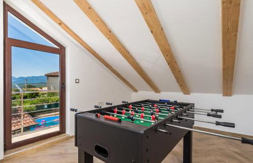 5 Bedroom Amazing Apartment In Viskovo - Photo 5