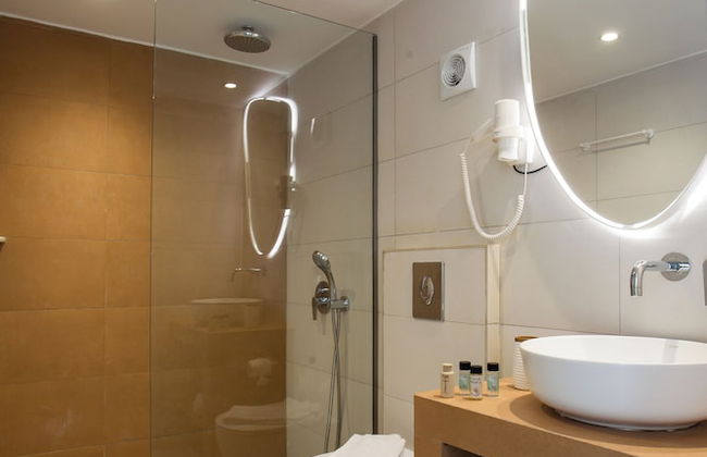 Stay Helios - Aparts & Pool Suites - Photo 54