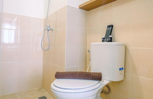 Fancy and Nice Studio at Podomoro Golf View Apartment - Photo 9