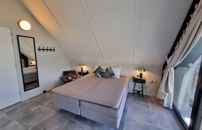 Luxurious Detached Water Villa With Jetty - Foto 55