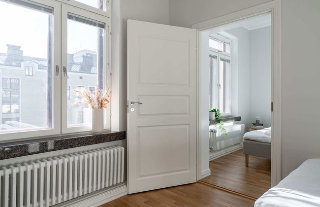 Main Square Renovated Apt, Sauna and Parking - Foto 3