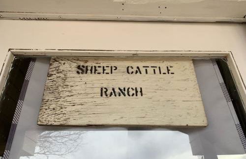 Grand Canyon Ranch Home - Western History - Big city lot - AC! - Photo 28