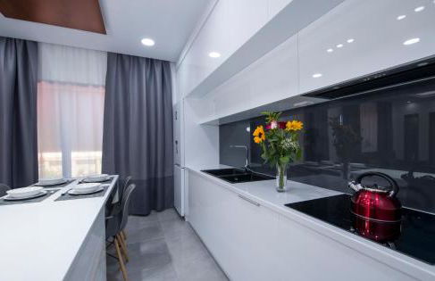 TWIN'S HOME LUXURY SUITES - Photo 8