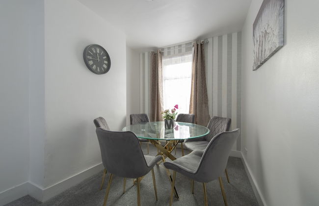 Fortified Three Bedroom Home - Foto 30