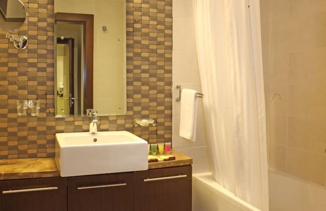 First Royal Hotel Apartment - Foto 17