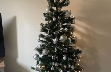 3 Bedroom Semi-Detached Home Sleeps 5 with Driveway - Foto 36